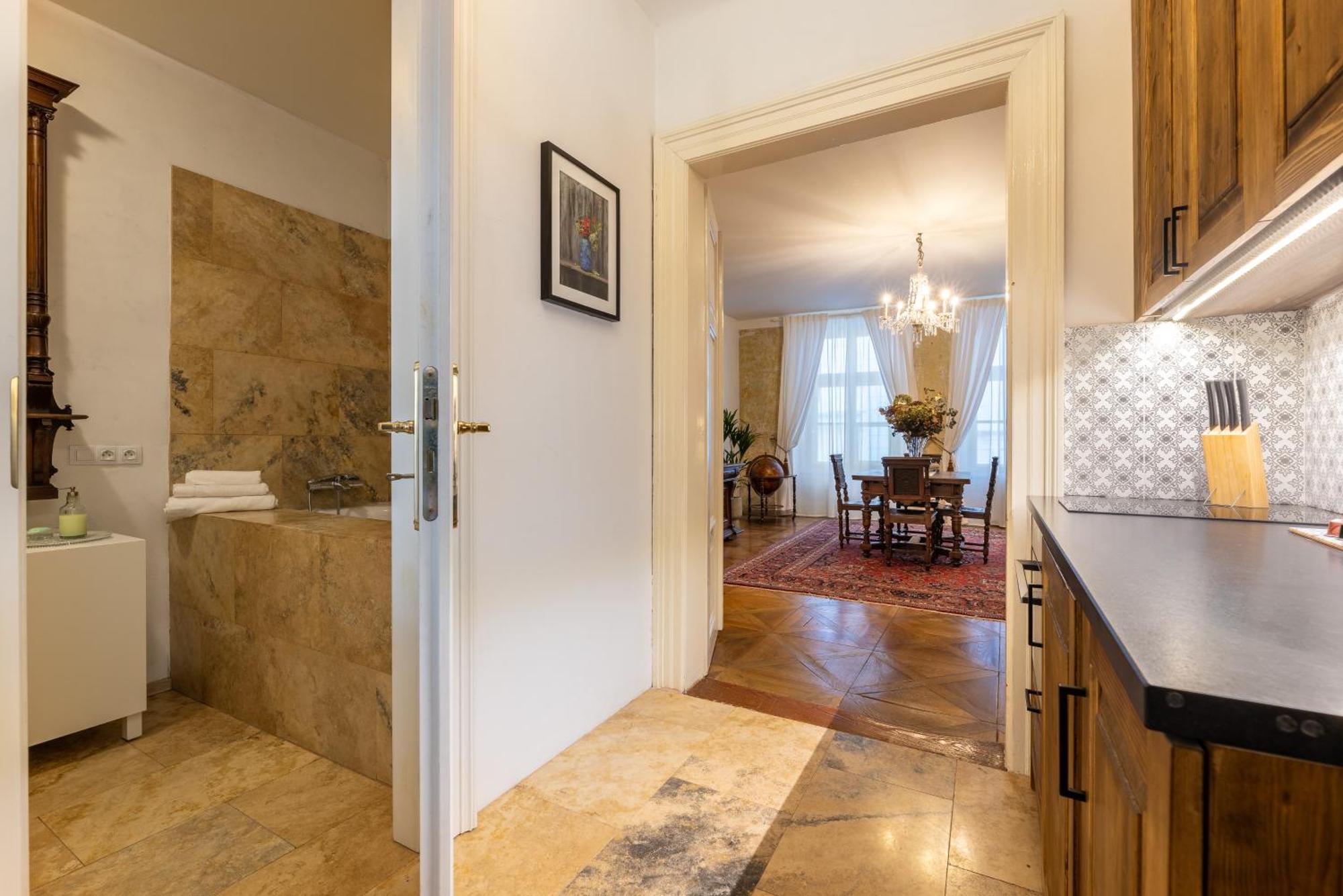 King'S Royal Apartments In City Centre * Prague